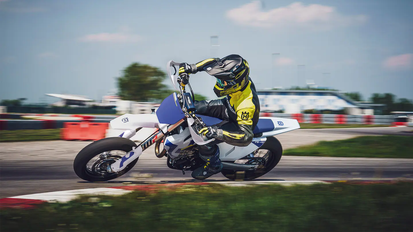 Husqvarna FS 450 modelo 2026